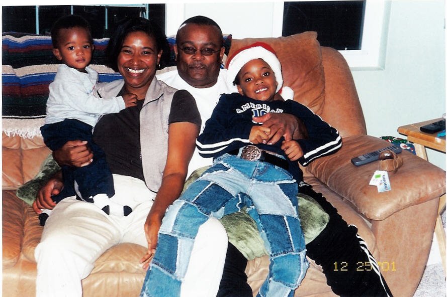 Family on the couch, Christmas 2001